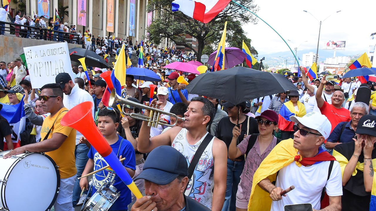 Marchas a favor de la consulta popular de Petro y sus reforma a la salud y al trabajo