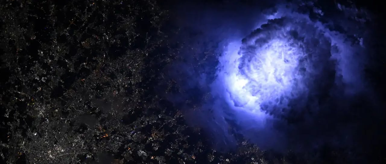 La posición privilegiada de la estación facilita el registro de fenómenos que no pueden apreciarse en su totalidad desde la superficie.