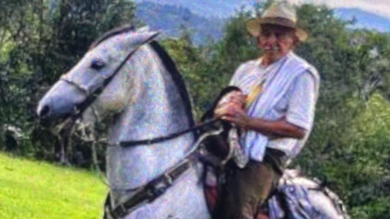 Este nuevo crimen agrava la crisis de seguridad que vive el departamento del Cauca, donde líderes sociales y políticos continúan siendo blanco de amenazas y homicidios. Las autoridades aún no han emitido una versión oficial sobre los móviles ni sobre los posibles responsables del ataque.