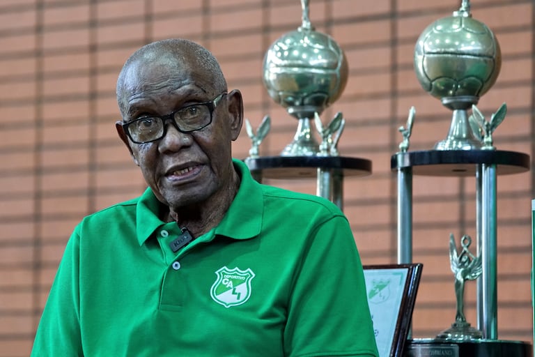 Jorge Ramírez Gallego, es el histórico "Gallegol" en Deportivo Cali. Jugó para el equipo durante 8 años en la década del 60 en la que hizo parte de 4 títulos de Liga en los años 1965, 1967, 1969 y 1970. Además tiene 10 anotaciones en la historia de la Libertadores. foto Jorge Orozco / El País.