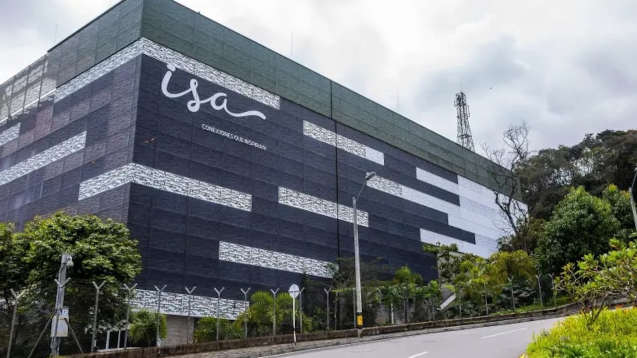 Sede administrativa de ISA en Medellín, donde se oficializaron los ajustes en el equipo directivo para garantizar la
continuidad operativa del holding energético tras la decisión del Consejo de Estado.