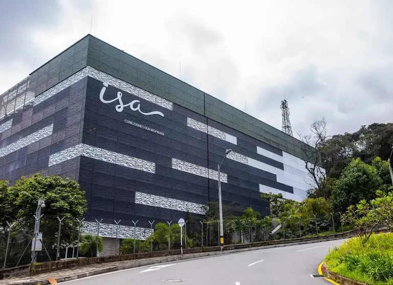 Sede administrativa de ISA en Medellín, donde se oficializaron los ajustes en el equipo directivo para garantizar la
continuidad operativa del holding energético tras la decisión del Consejo de Estado.