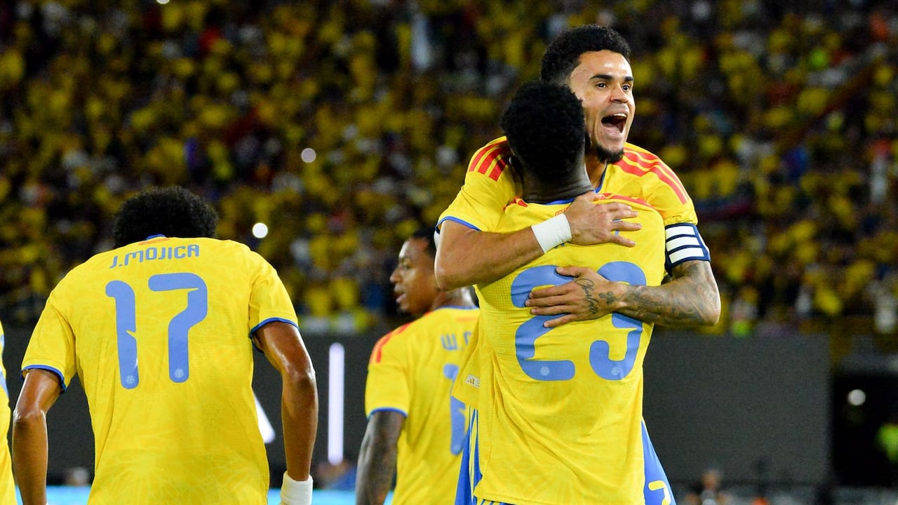 Luis Díaz celebra el gol contra Costa Rica