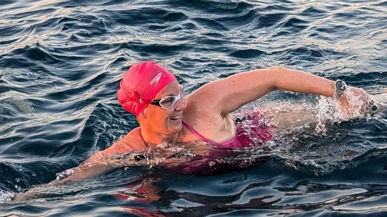 Eva Buzo, reconocida nadadora australiana