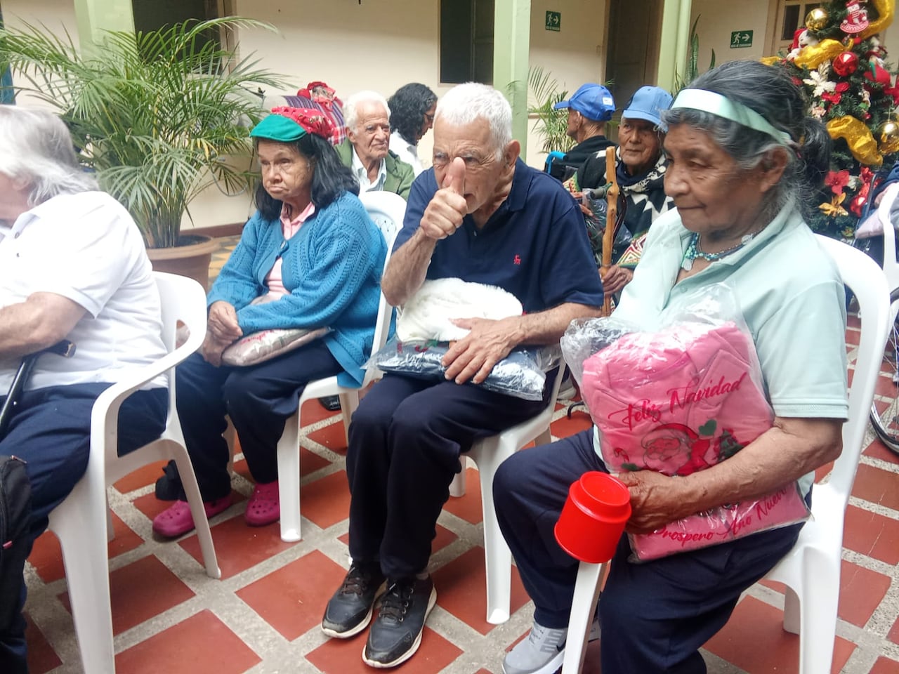 La alegría está en todas las etapas de la vida, y en el hogar San Vicente de Paúl, trabajan para que estos abuelos vivan estos momentos con toda la buena energía del mundo.