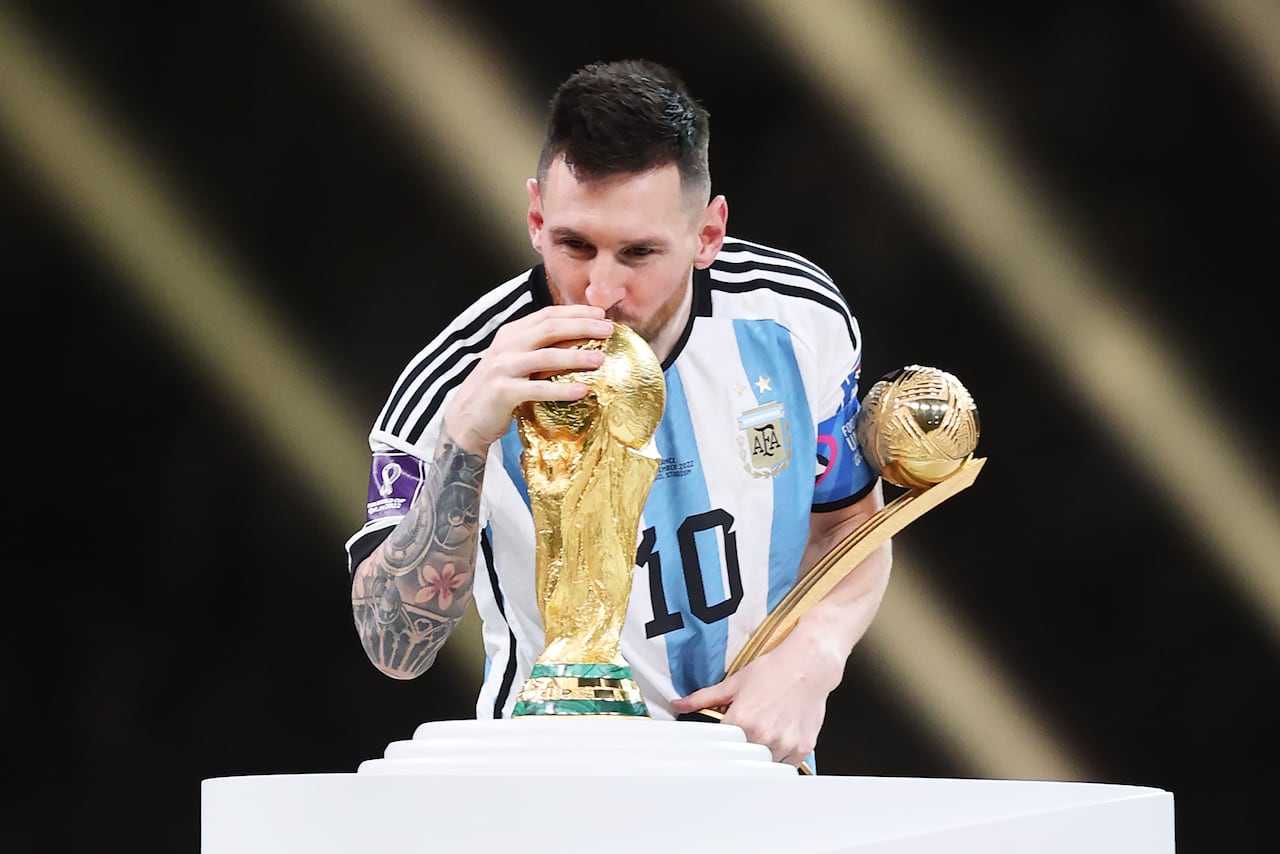 Lionel Messi se retira de Argentina