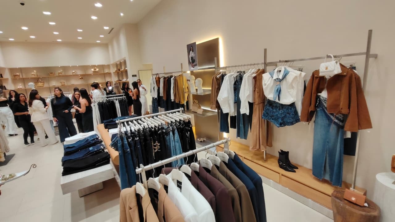 Con nueva colección Primavera-Verano 2026 y renovación en sus tiendas, Studio F abre un nuevo capítulo.