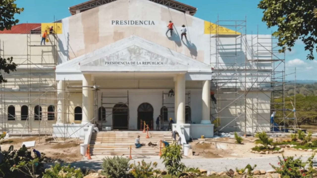 Abelardo de la Espriella defendió la sede de trabajo que tendrá en Barranquilla como parte de su estrategia de descentralización, negó que se esté construyendo un nuevo palacio presidencial y aseguró que el mobiliario será adquirido con recursos propios para luego donarlo al Estado.