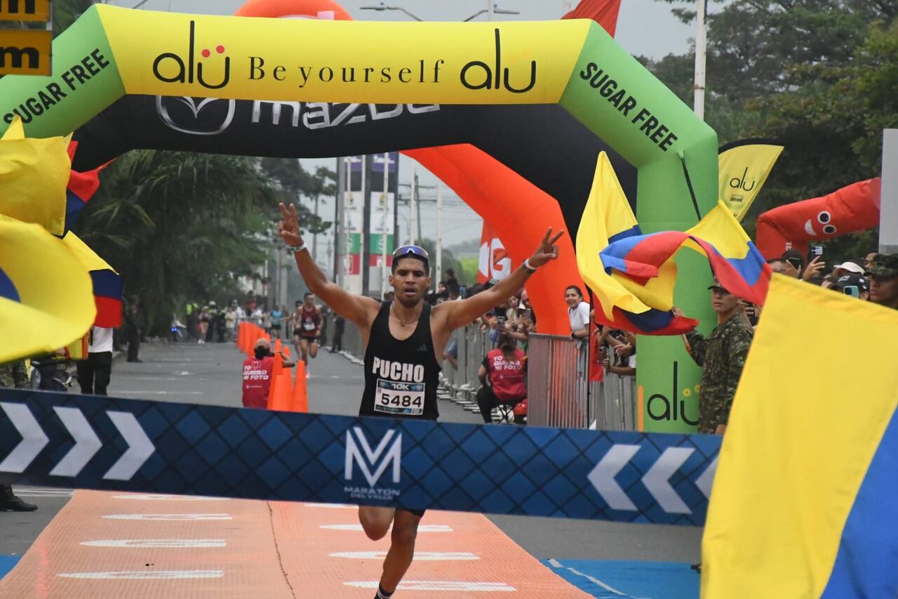 Para la categoría 10K, el yumbeño Diego Mauricio Mallarino Holguín hizo respetar la casa con un tiempo de 33:17.