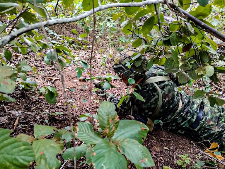 La fuerza pública continuará desarrollando operaciones ofensivas, conjuntas y coordinadas que neutralicen las intenciones de los grupos armados ilegales y velar por la tranquilidad de las comunidades campesinas e indígenas.