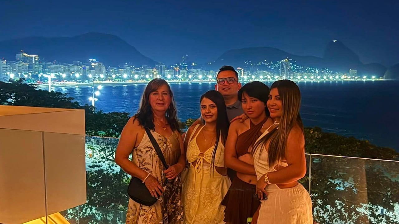 Turistas colombianas publicaron sus fotos de viaje antes de morir en trágico sobrevuelo.