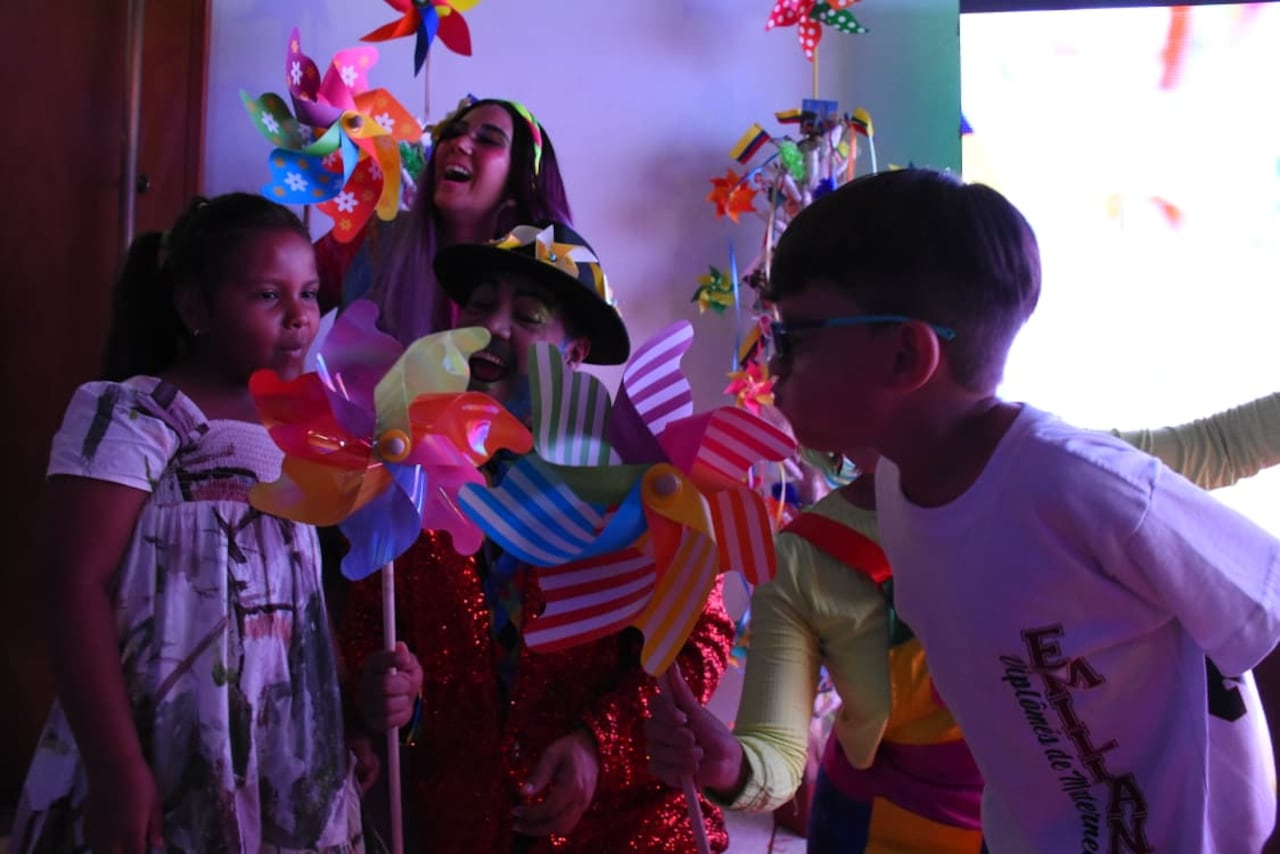 Lanzamiento del Festival de Macetas 2026 en el Centro Cultural Comfandi de Cali.