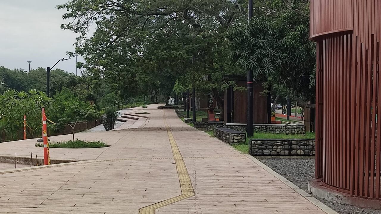 Obras del Parque Pacífico paralizadas desde hace varios meses.