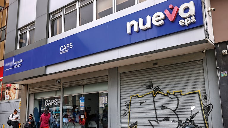 El único flujo de recursos actual de Nueva EPS es el giro directo del Ministerio de Salud. La entidad reconoció que podría dejar de operar administrativamente si no se levantan los embargos.