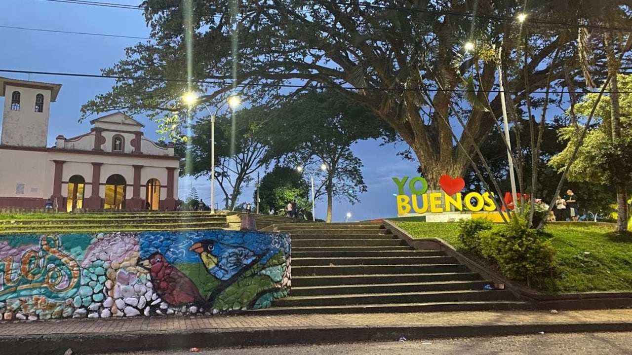 Buenos Aires, Cauca, enfrenta una compleja situación de orden público derivada de la presencia de grupos armados ilegales que operan en sus zonas rurales, generando desplazamientos, amenazas y zozobra entre las comunidades campesinas e indígenas del municipio.