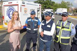 Entrega de un Carro Necro móvil a la unidad de Criminalística
De la Secretaria de Movilidad por parte del CDAV.