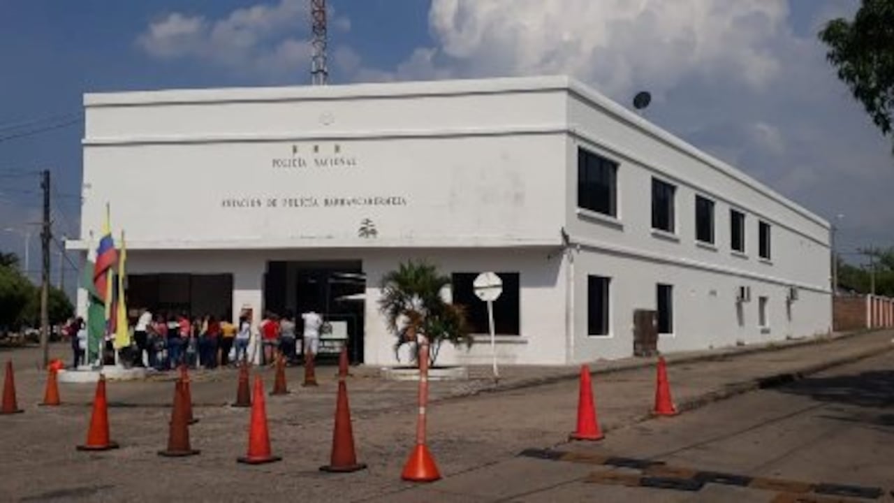 Un uniformado resultó herido tras el ataque a bala.