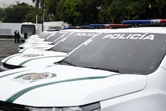 Cali: Entrega de 14 camionetas, por parte de la Policía Nacional, y la llegada próximamente de 30 vehículos y 175 motos entregados por la Secretaría de Seguridad de Cali, todos estos equipos quedarán para la ciudad luego de la COP16. foto José L Guzmán. El País.