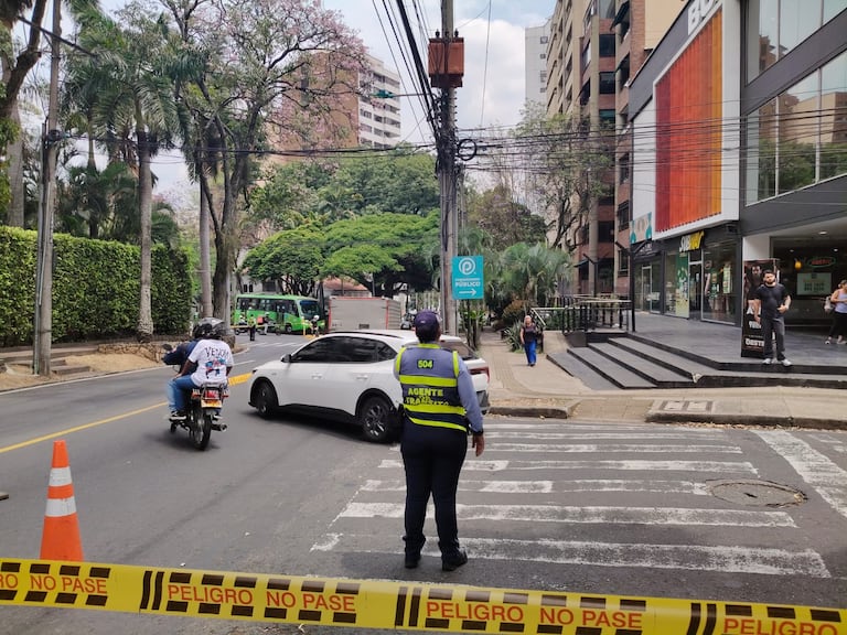 Las autoridades reiteraron que se mantienen cierres en distintos puntos de la ciudad.