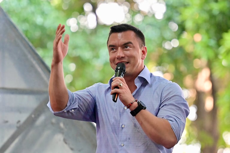 Daniel Noboa, presidente de Ecuador, quien busca ser reelecto en el cargo este domingo. (Photo by MARCOS PIN / AFP)
