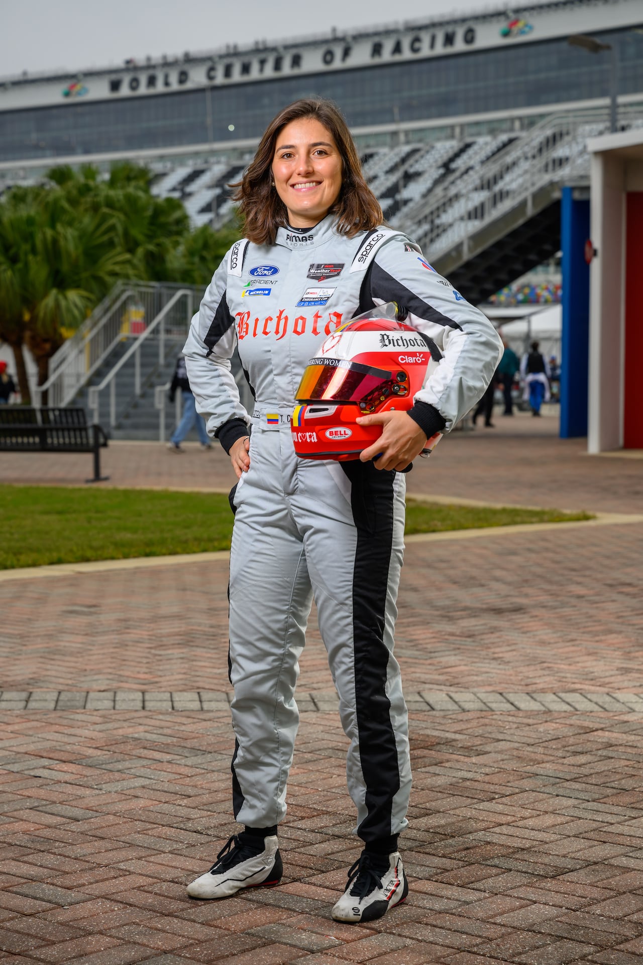 Tatiana Calderón, piloto colombiana de la Escudería Telmex Claro.