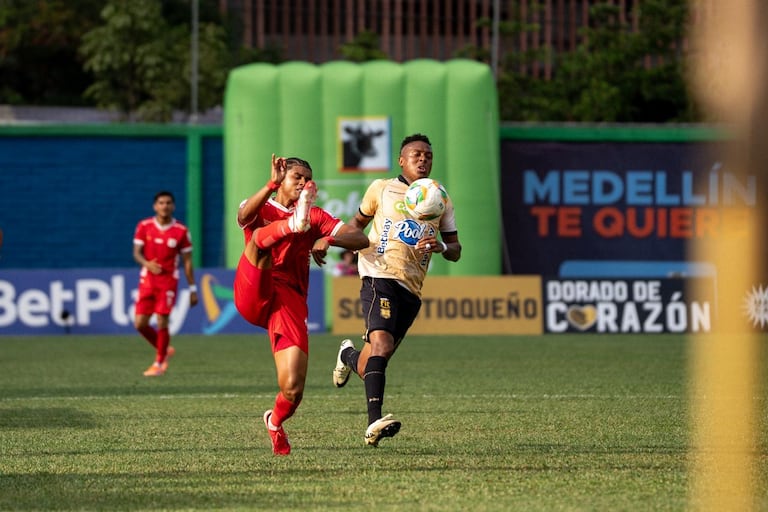 Imagen del partido entre Águilas Doradas y América de Cali por la fecha 12 del primer semestre de la Liga Colombiana 2026.