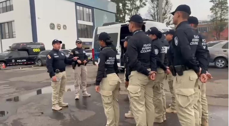 La Dijín estuvo encargada de esta operación. Los cinco detenidos fueron entregados a autoridades estadounidenses.