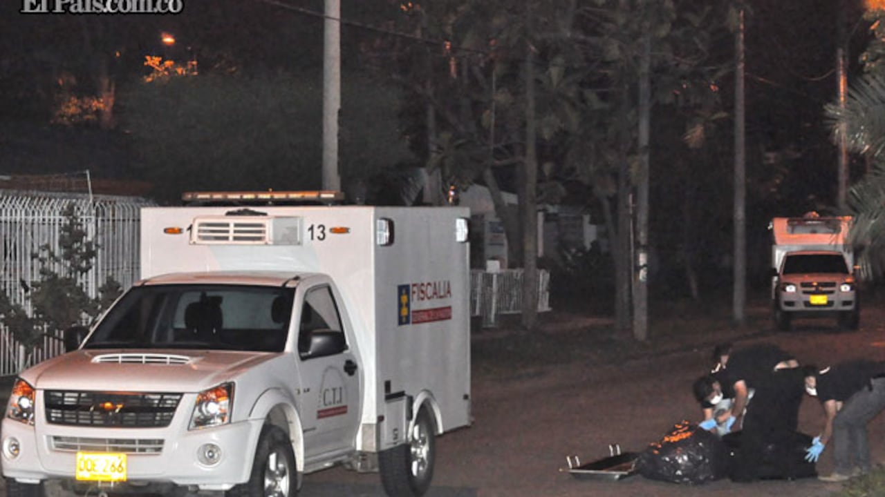 El cuerpo de un hombre fue encontrado dentro de cinco bolsas plásticas en Cali, las cuales fueron dejadas abandonadas en el interior de una maleta.