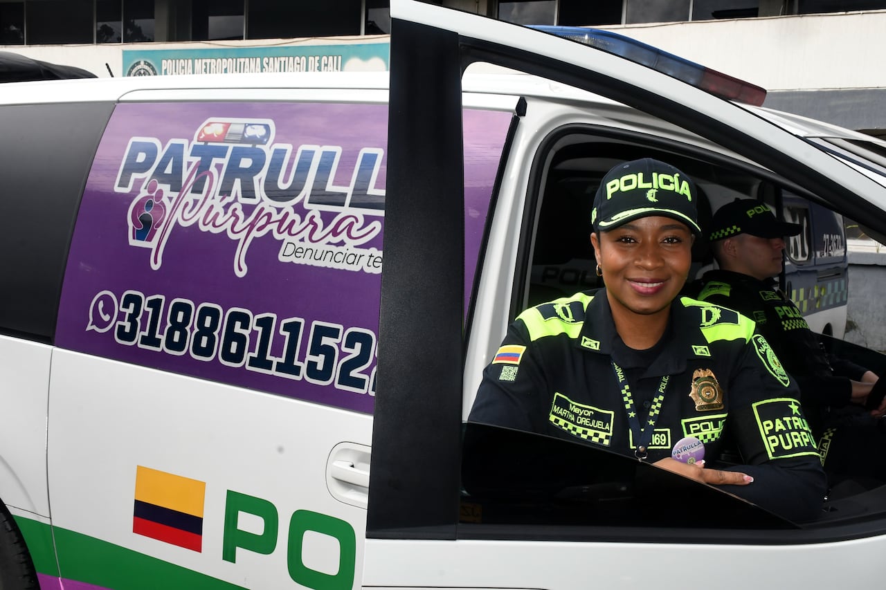 Domingo: Especial Día de la Mujer. Mayor Martha Orejuela, Patrulla Púrpura, Policía.
