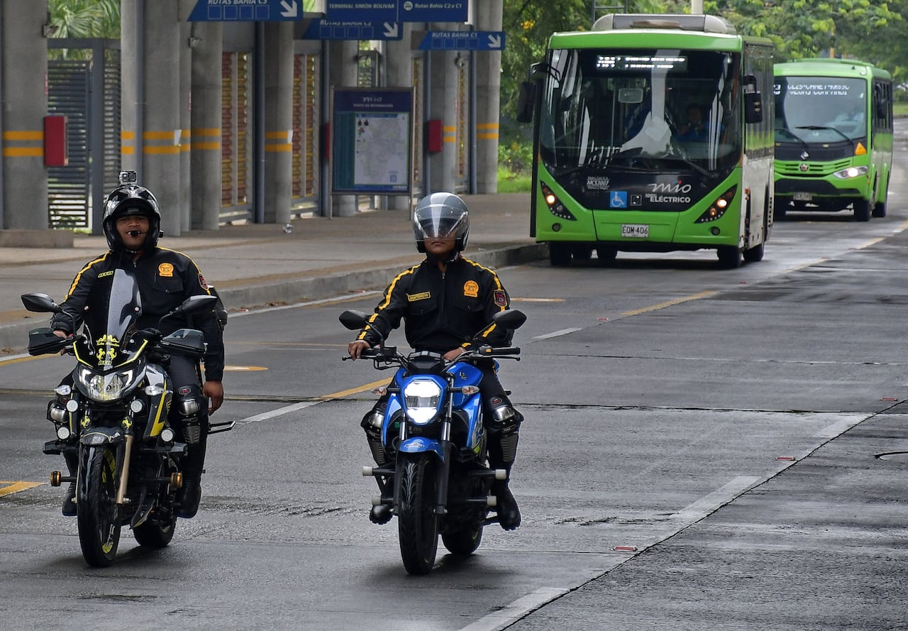 En Cali, las estaciones del Sistema de Transporte Masivo MIO tendrán seguridad privada. Esta estrategia se suma al convenio de seguridad con la Policía Metropolitana que opera desde el pasado mes de julio.