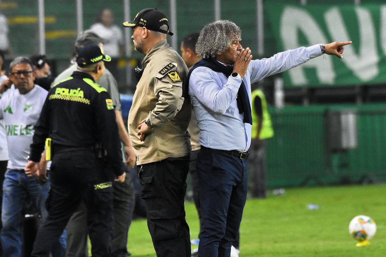 Profesor Alberto Gamero Escoltado