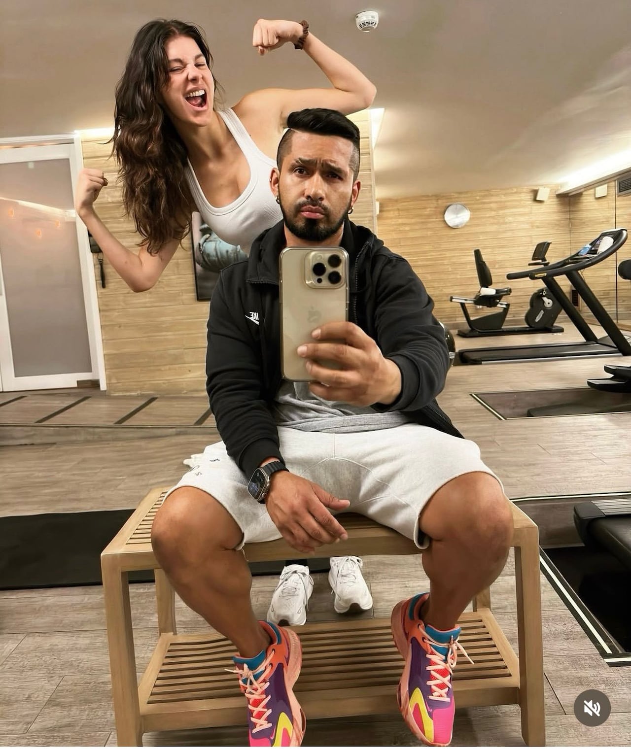 Alexfitbox es buscado por diversas celebridades para ser entrenados física, mental y anímicamente.