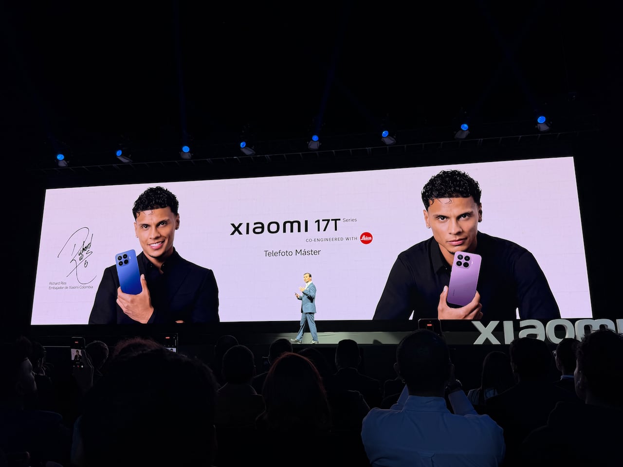 Richard Ríos llega como embajador de la marca Xiaomi 17T.