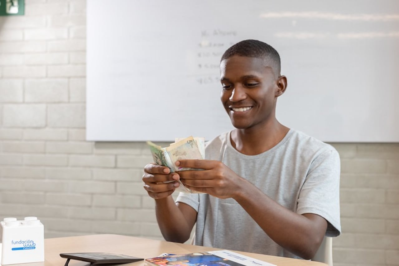 Fortalecer la educación financiera desde la escuela y los territorios es una apuesta estructural por la autonomía económica, la reducción de desigualdades y el desarrollo del país.