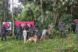 Urgente: primera imagen de la sargento y sus dos hijos en el secuestro. Los tiene el ELN en medio del cese al fuego con el Gobierno Petro