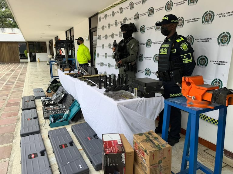Los allanamientos se llevaron a cabo en los barrios Miraflores y Colseguros.
