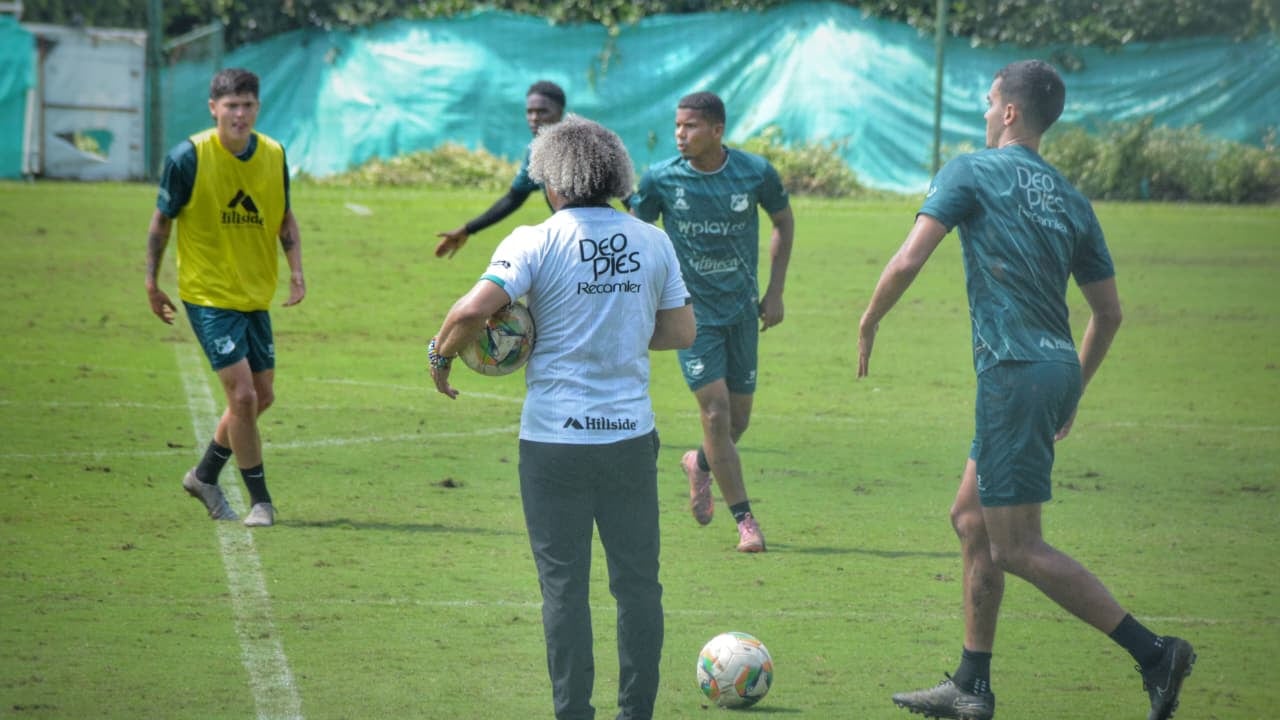 Entrenamiento y Rueda de Prensa Deportivo Cali