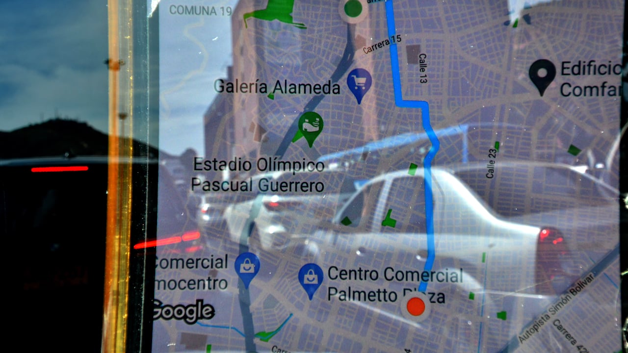 Secretaría de Movilidad Distrital iniciará operativos de control a los vehículos de Transporte que trabajen con plataformas. 19 de septiembre de 2024. Foto Jorge Orozco / El País.