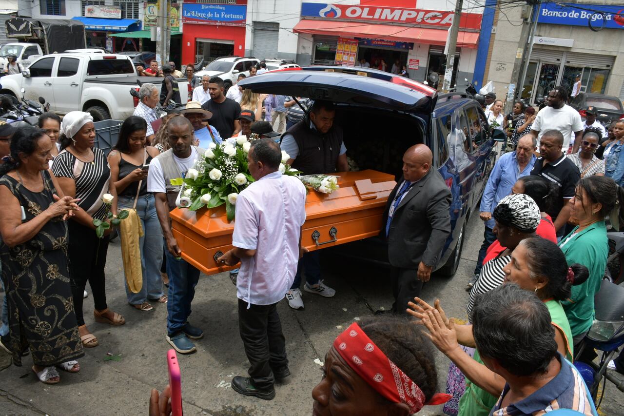 En la galería de alameda se realizó un homenaje a Basilia,conocida por su comida del pacifico y que murió el día de ayer.