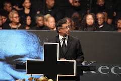 El presidente colombiano participó en el acto fúnebre del líder de derechos civiles en Chicago.