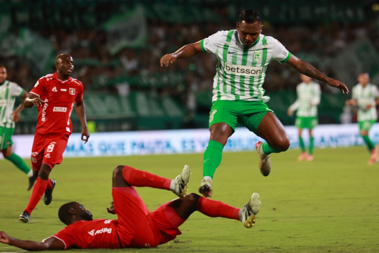 Imagen del encuentro entre Atlético Nacional y América de Cali por el juego de ida de las semifinales de la Copa Colombia 2025.