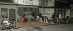 Usuarios de la Nueva EPS hacen fila desde las 2:00 de la madrugada en Popayán para reclamar medicamentos y tramitar autorizaciones médicas.