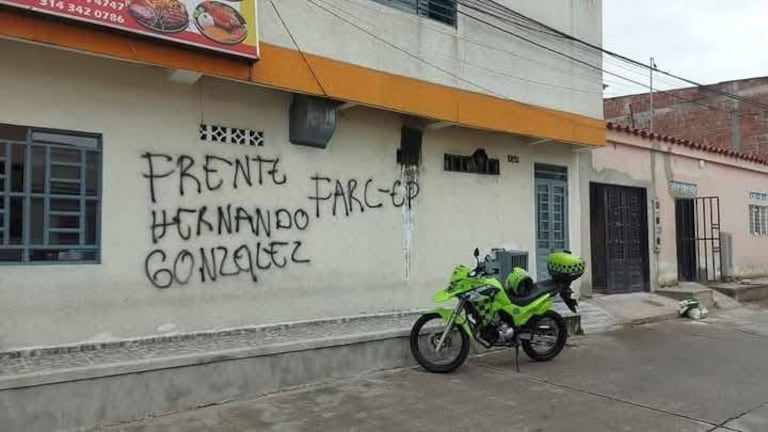 Las disidencias de las Farc ejercer una violenta presión contra los campesinos de la zona rural del municipio de La Plata, el cual fue copado lentamente por este grupo armado al margen de la ley.