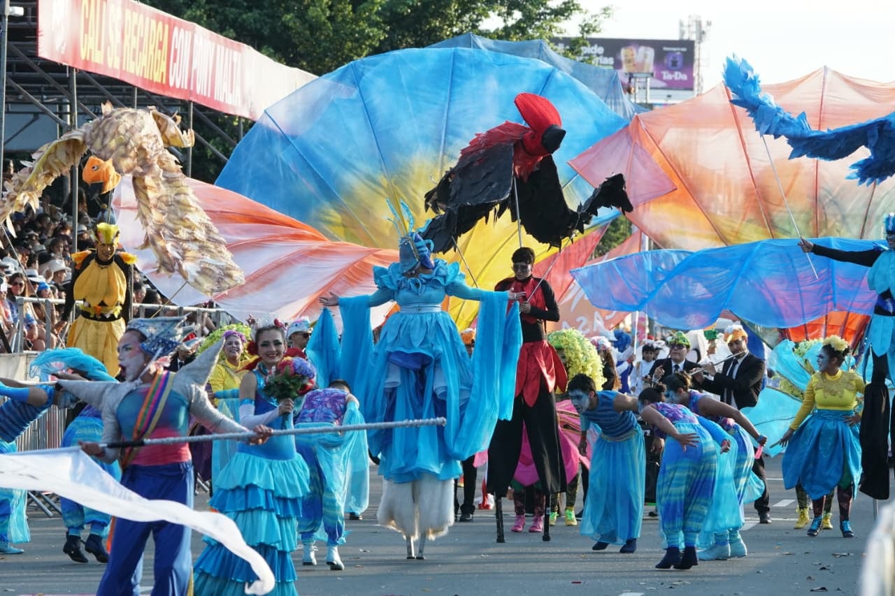 Así cerró una nueva edición del desfile, dejando en el ambiente el orgullo por la historia, la diversidad cultural y la memoria viva de Cali.