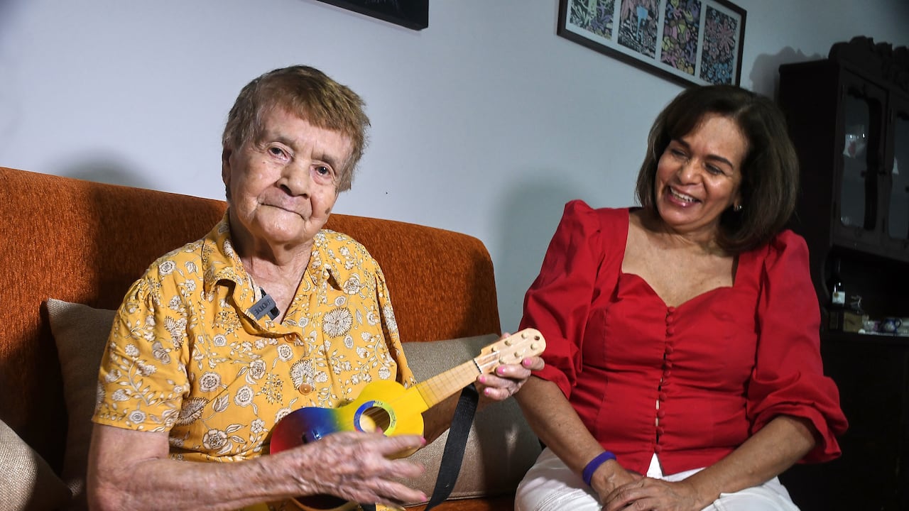 Activo: Señora Maria Teresa Rico mayor de 100 años, foto José L Guzmán. El País