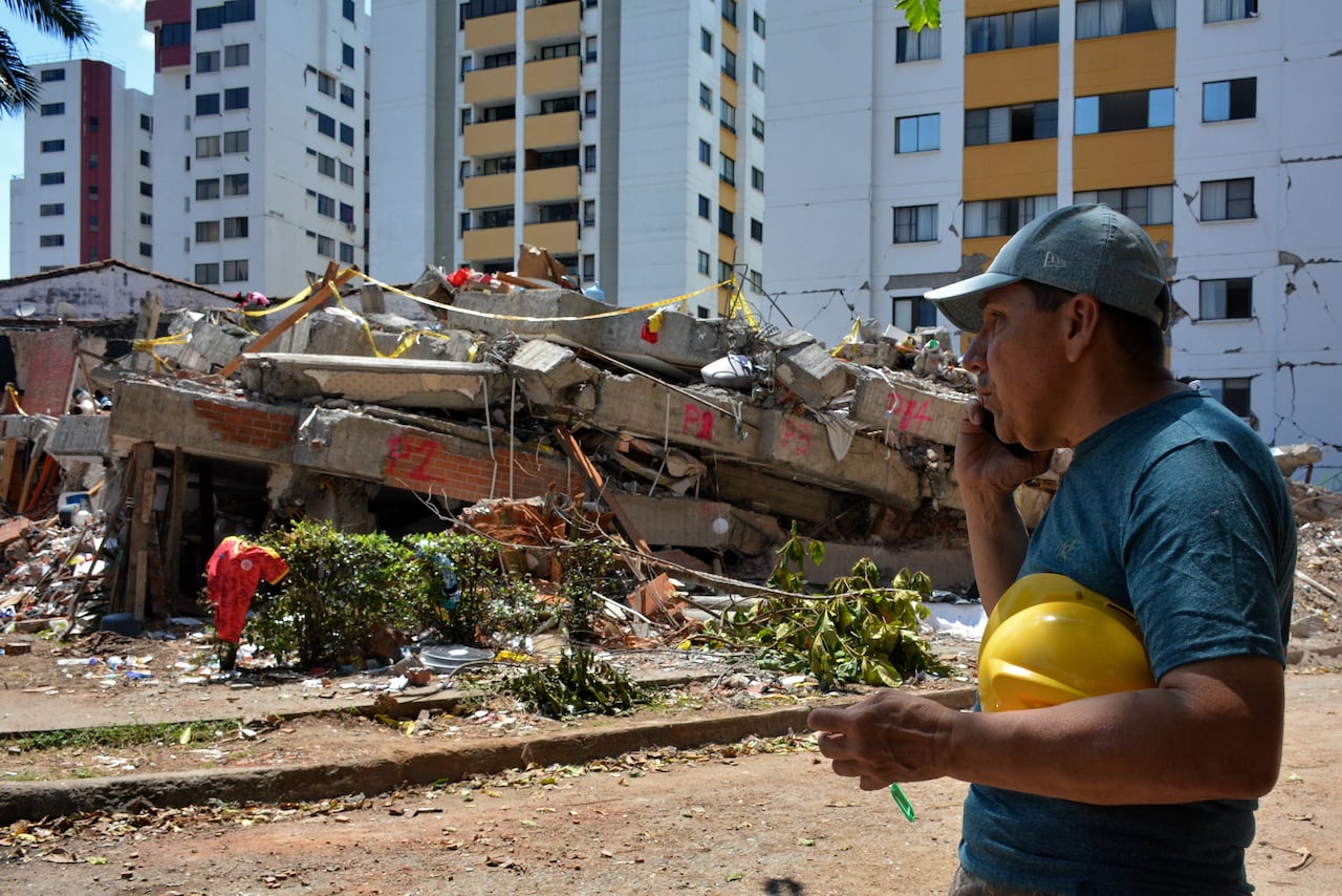Recorrido de los sobrevivientes del edificio Cantabria del barrio Tequendama, sur de Cali.