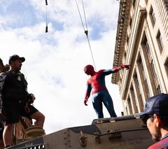 Tom Holland sufrió una fuerte lesión tras protagonizar una escena de acción durante las grabaciones de Spider Man.