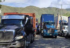 Bloqueos en la vía a Buenaventura en el sector de Loboguerrero