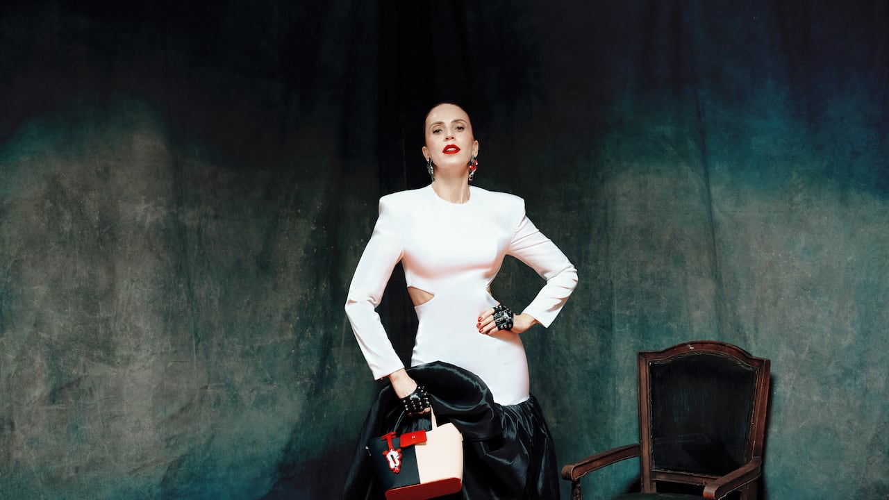 Alejandra Azcárate, la imagen de Cruella, la nueva cápsula de Mario Hernández y Disney.