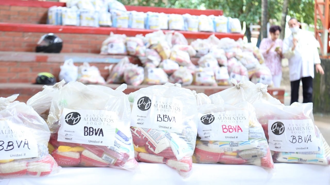 Algunas empresas se están solidarizando con la tragedia ocurrida en Colombia y están enviando ayudas.